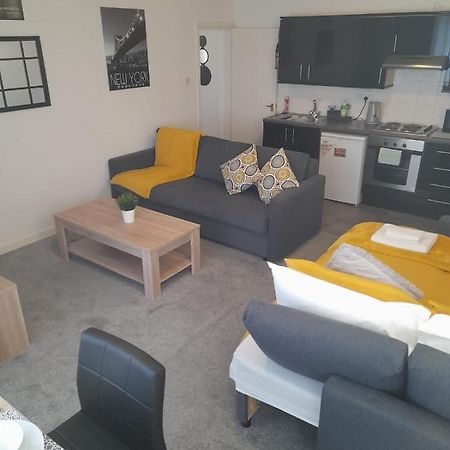 동커스터 Flat 4 Corner House 아파트 외부 사진